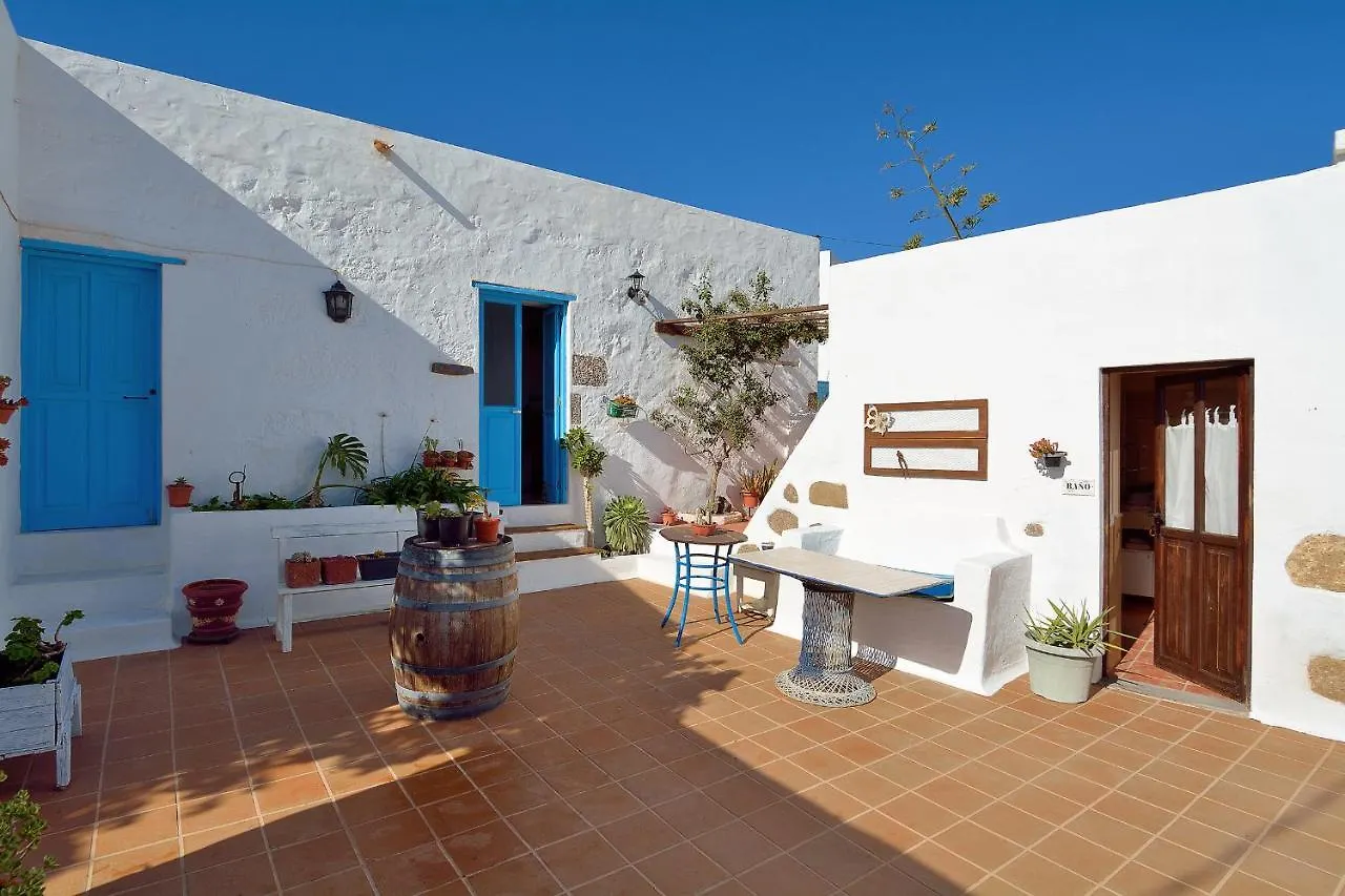 Сasa de vacaciones BAJO EL VOLCÁN Rural Villa Canaria Montana Blanca