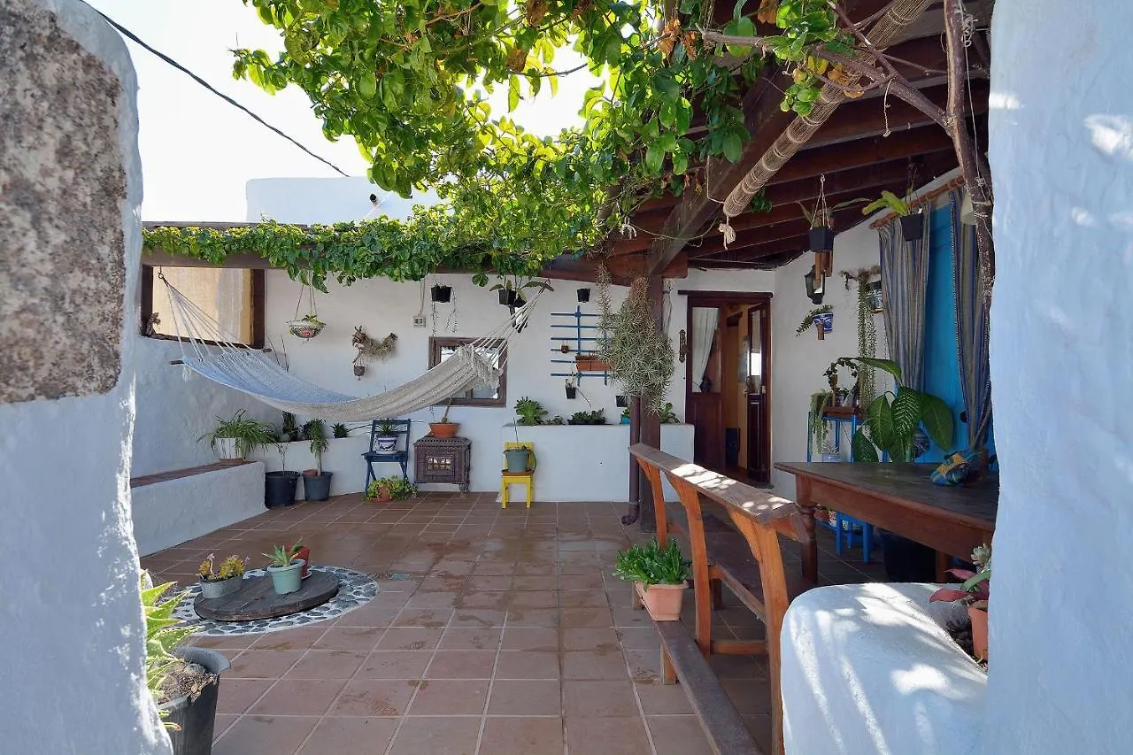 BAJO EL VOLCÁN Rural Villa Canaria Montana Blanca Сasa de vacaciones