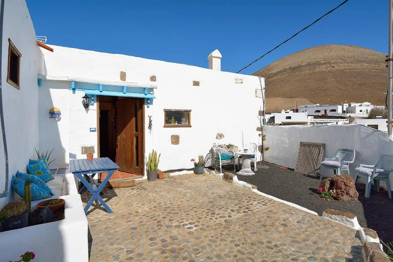 Сasa de vacaciones BAJO EL VOLCÁN Rural Villa Canaria Montana Blanca